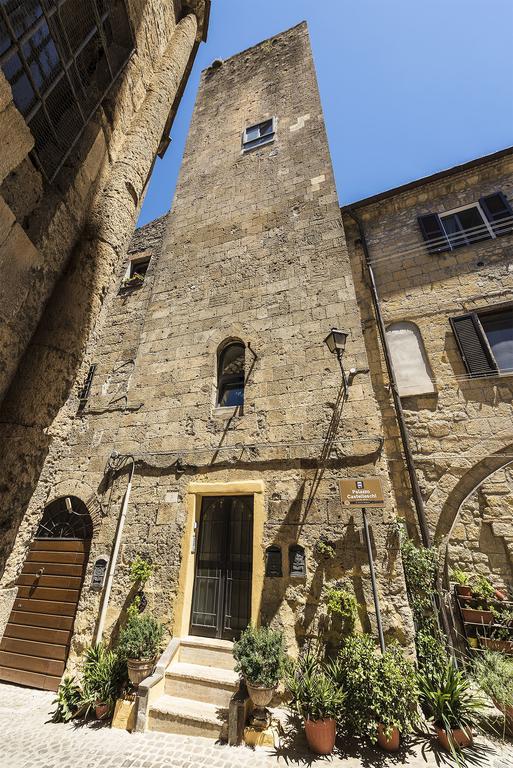 タルクイーニア Palazzo Castelleschiヴィラ エクステリア 写真